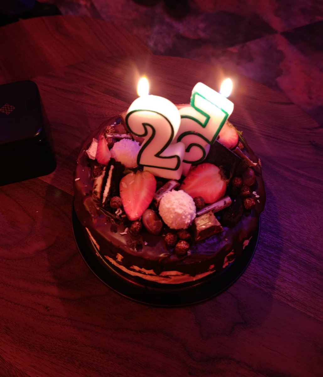 criss~~ 🦦 tweet media