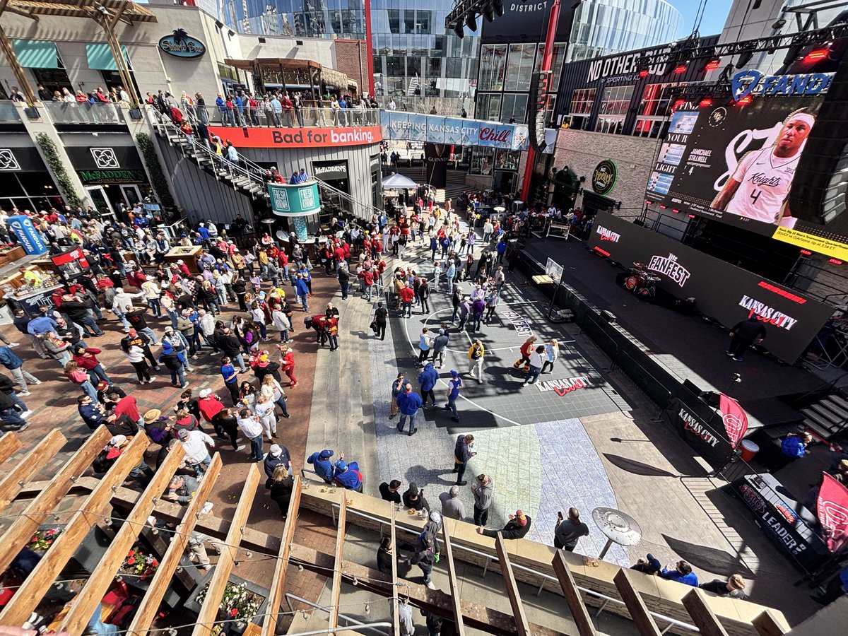 Rob Lindquist tweet media