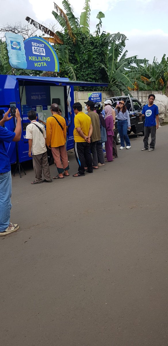 pitzcobain's tweet photo. Ngawal bocah lagi euy, sabodo teuing nyang  perang, heuheu.. 💚🇮🇩💋 https://t.co/PZycb1EXbb