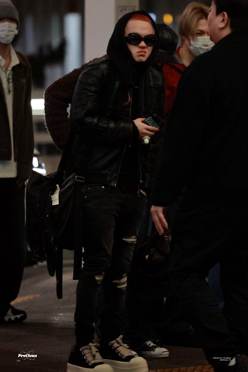 PreCious. tweet media