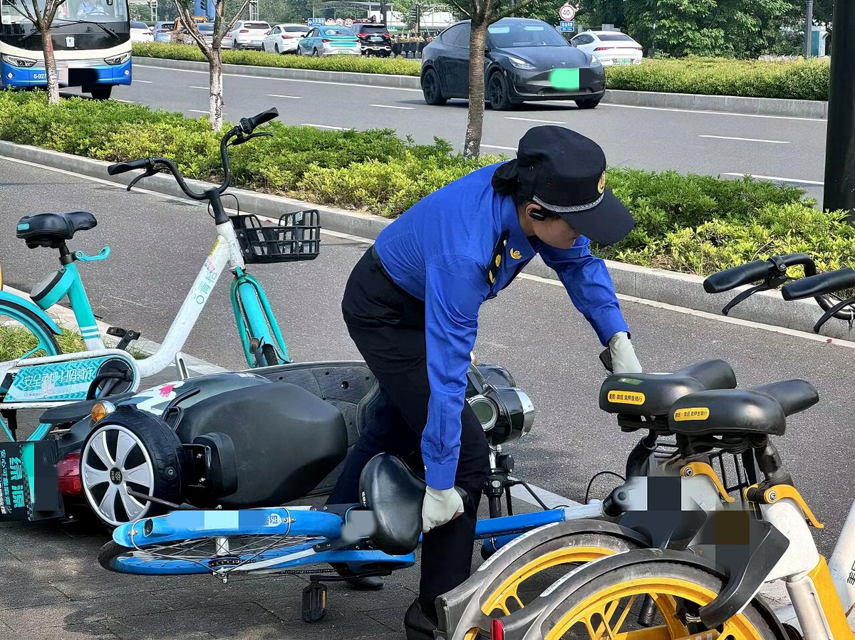 Anni城管 tweet media