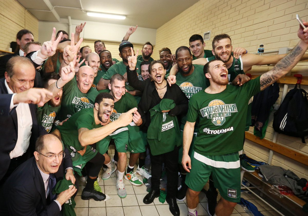 Μάριος tweet media