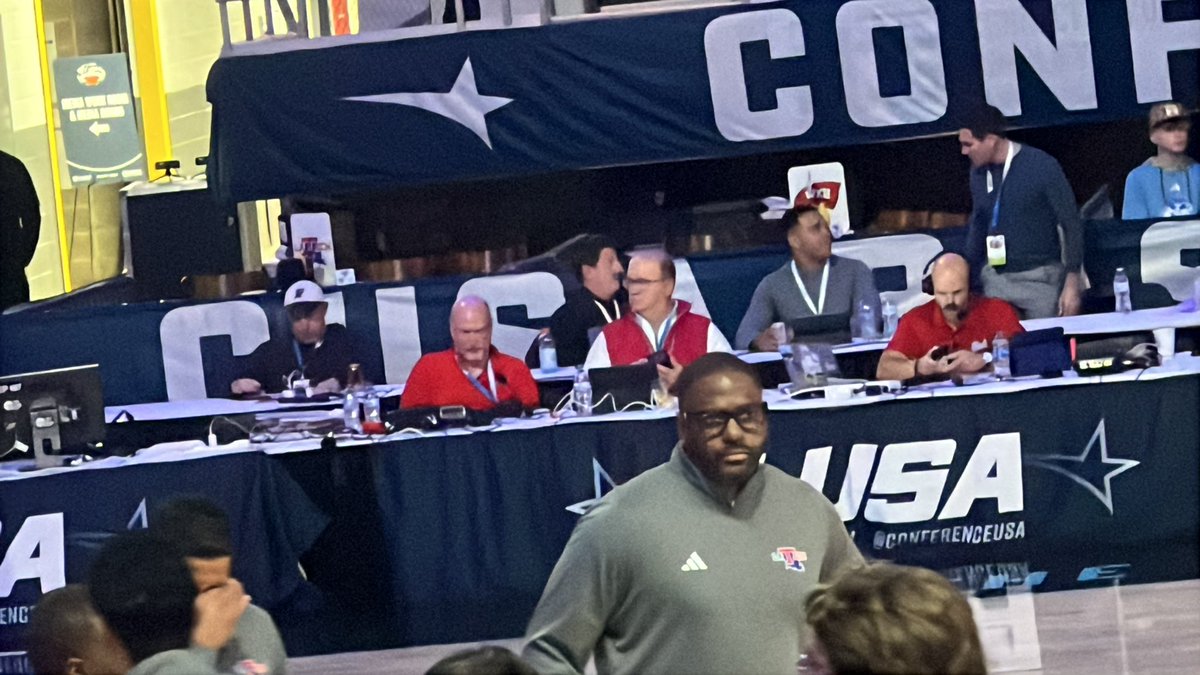 The Towel Rack tweet media