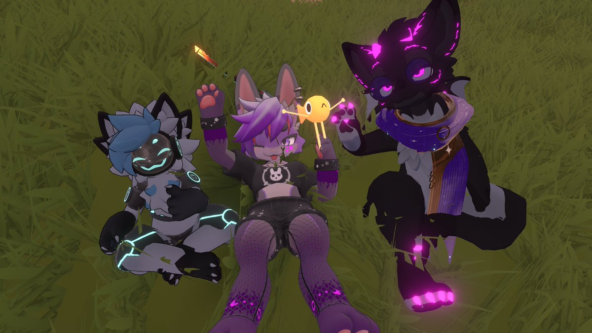 ArpuiaZX's tweet photo. Otra tarde maravillosa con mis compis #furry aquí en #VRChat. Estos momentos maravillosos son los que me impulsan a volver siempre

¿Quieres unirte a mi y charlar alguna vez? Sígueme en mi https://t.co/n1O7KpdLrr https://t.co/G16TQrnDtB