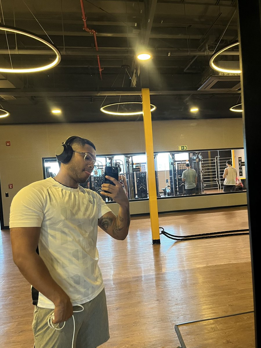 DamnPapi🗣️ tweet media