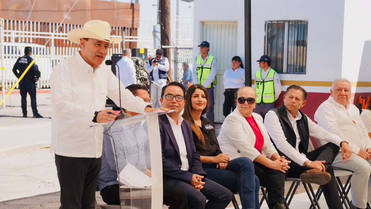 juntosheriberto's tweet photo. Hoy acompañé al gobernador @AlfonsoDurazo en San Luis Río Colorado en el arranque de la ampliación de la aduana, una obra que por fin se vuelve realidad tras 25 años de gestiones.

Reconozco su determinación: 400 mdp para modernizar la infraestructura fronteriza y abrir más oportunidades para la región y para todo #Sonora.