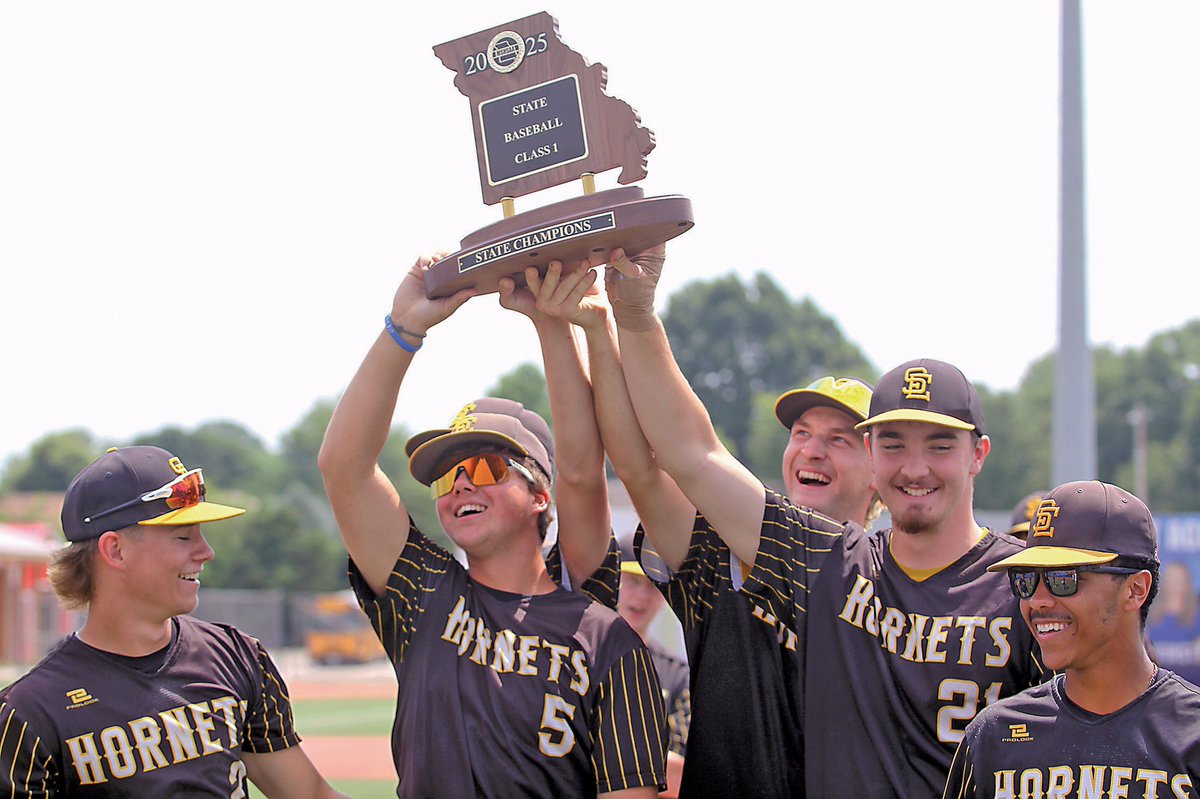 actionjaxon05's tweet photo. St. Elizabeth is the reigning Class 1 baseball, softball and girls basketball state champions.

It’s finally time to call the @StE_Hornets what they have become the past 12 months: they are Title Town. #mopreps https://t.co/2AlZ6bifPt