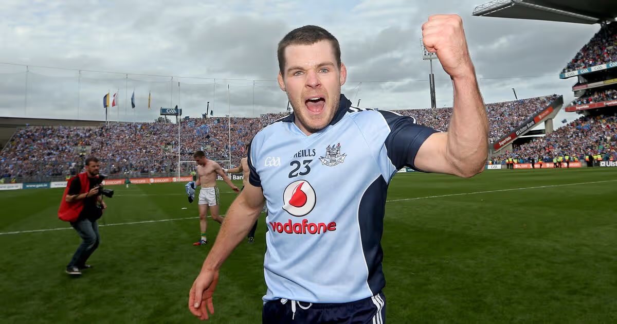 Barry Jones ® tweet media