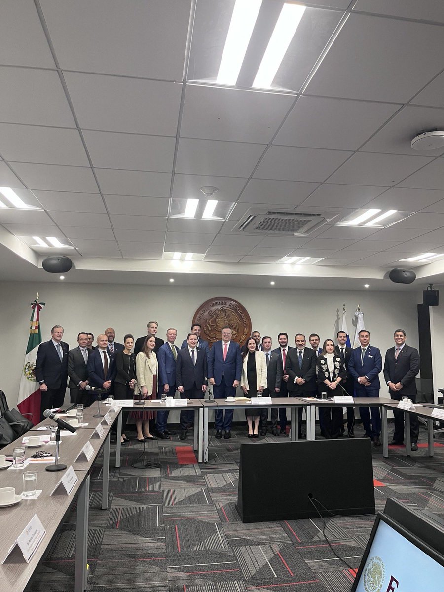 EmbFinMexico tweet media