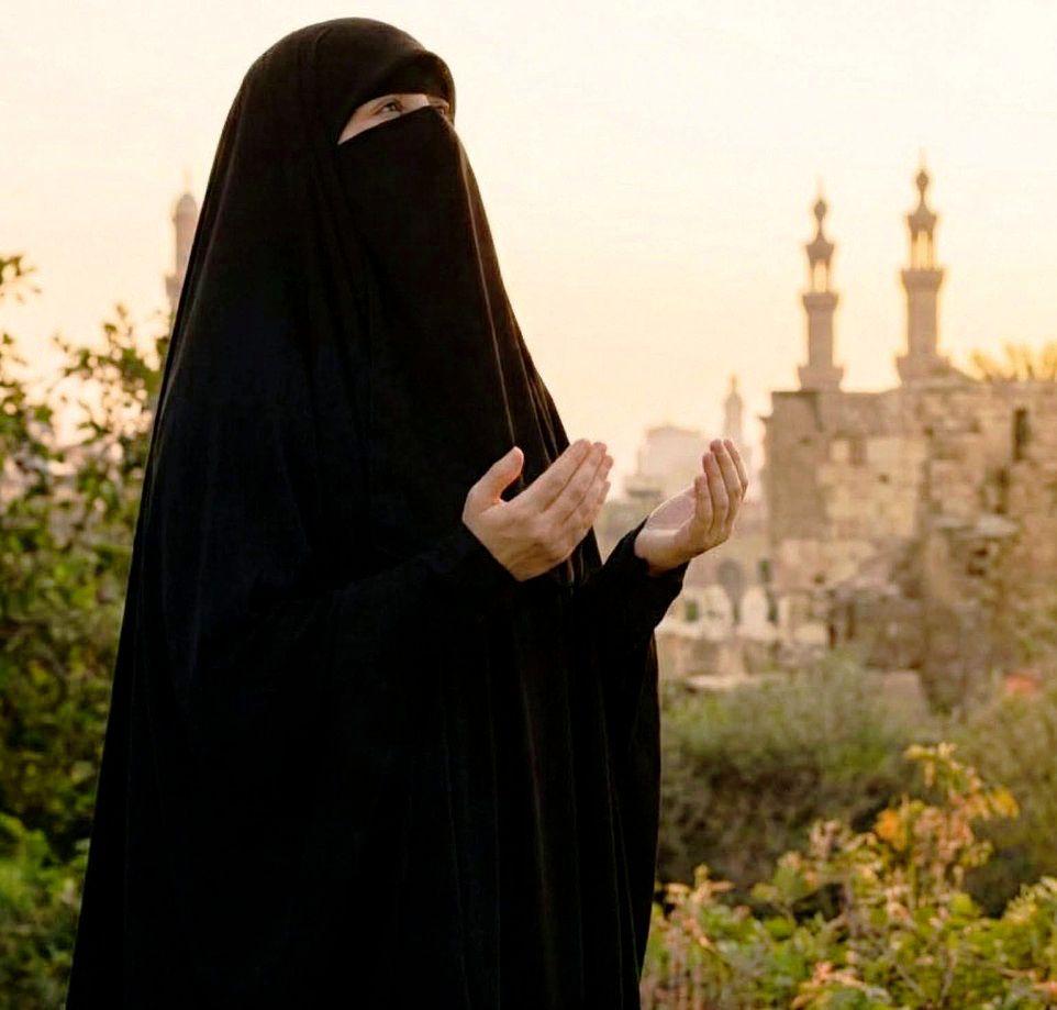 ‏أّلَبًرنِسِـيِّسِـهّـ أّلَخِـجّـوٌلَهّـ🌺 tweet media