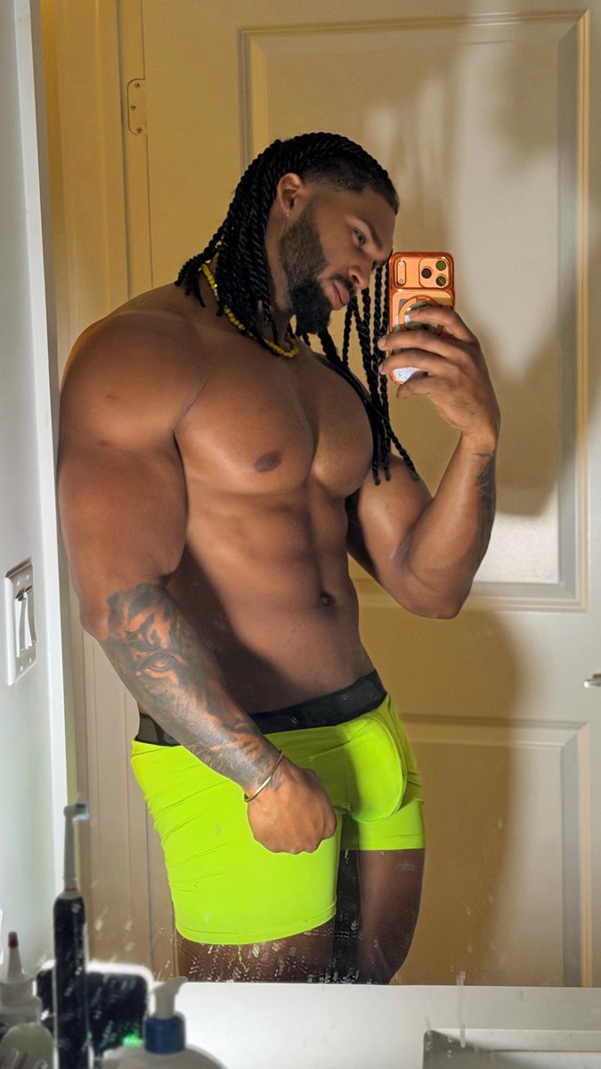 Manuel Lion tweet media