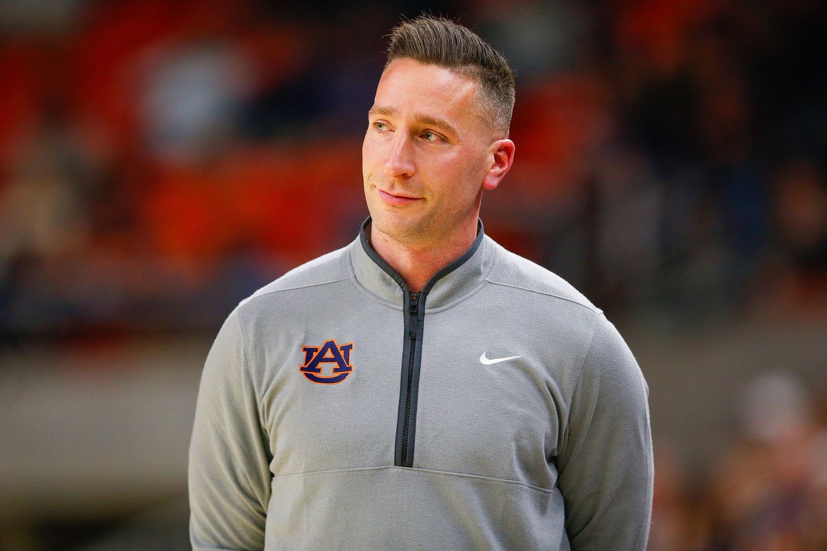 College Basketball Content tweet media