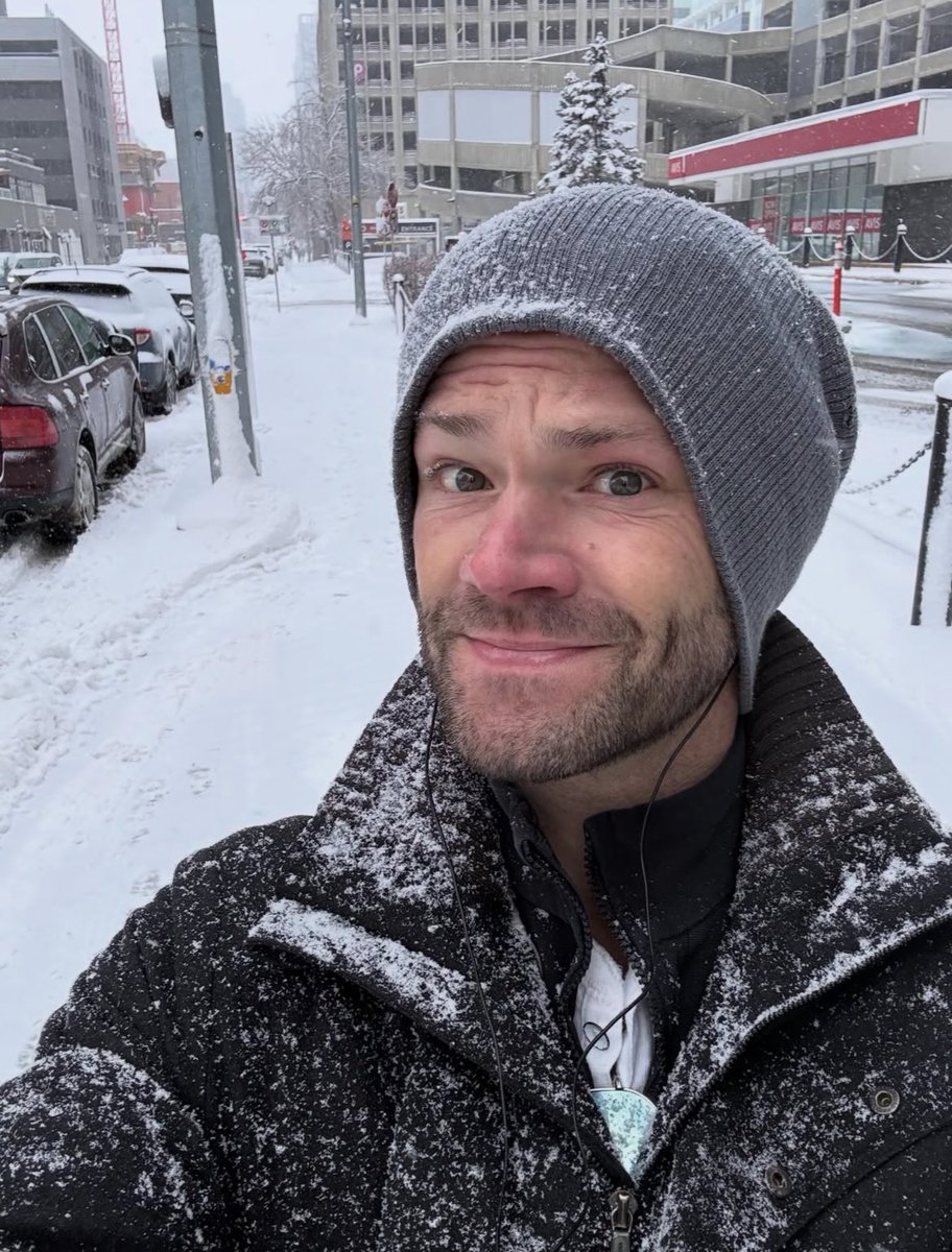 My movie star ❤️

Filming looks good on him. I’m excited for the movie. I have a good feeling about it 🥰