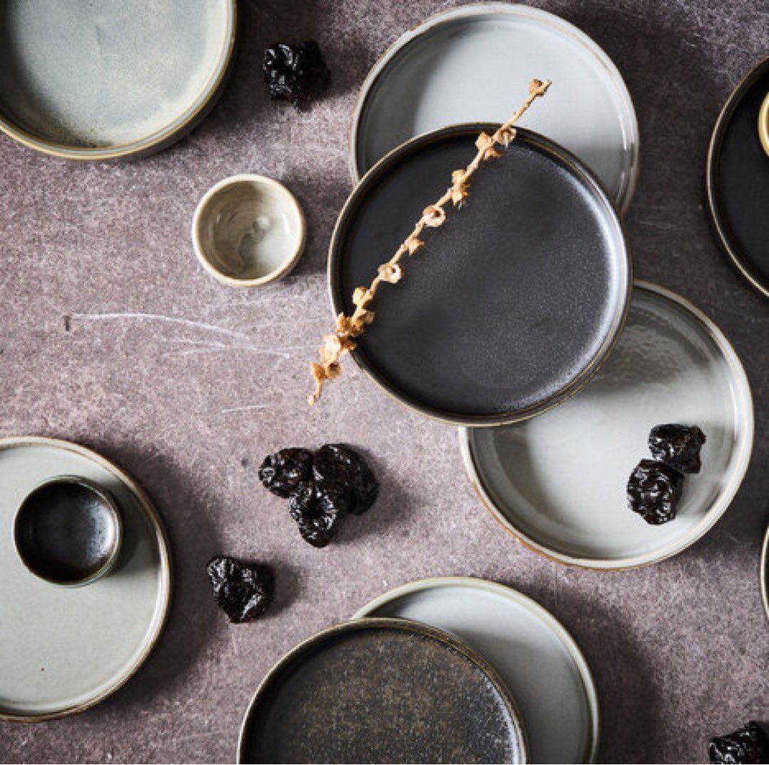 micucci_store's tweet image. Our “Trufo” dinnerware collection, is the perfect addition to your table with it’s timeless and stylish design. Available in 2 tones. A must have, and perfect for every occasion. 
#interiorinspo #interiordesignideas #interiorinspiration #designideas #luxuryhomes #alfresco