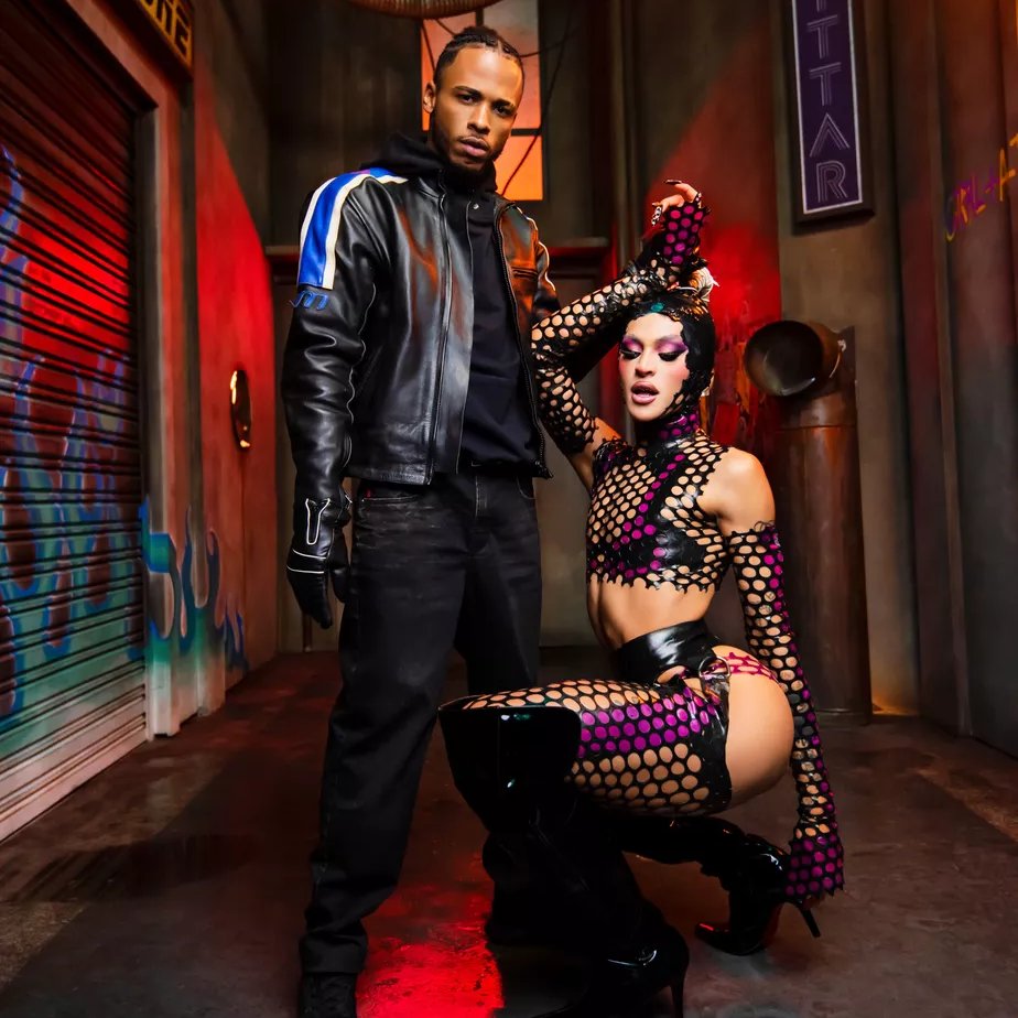 UpdateCharts tweet media