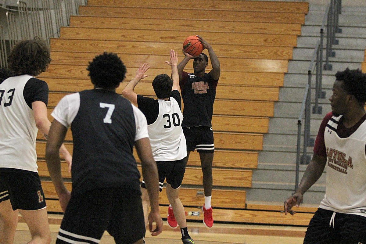 Loyola New Orleans Athletics tweet media