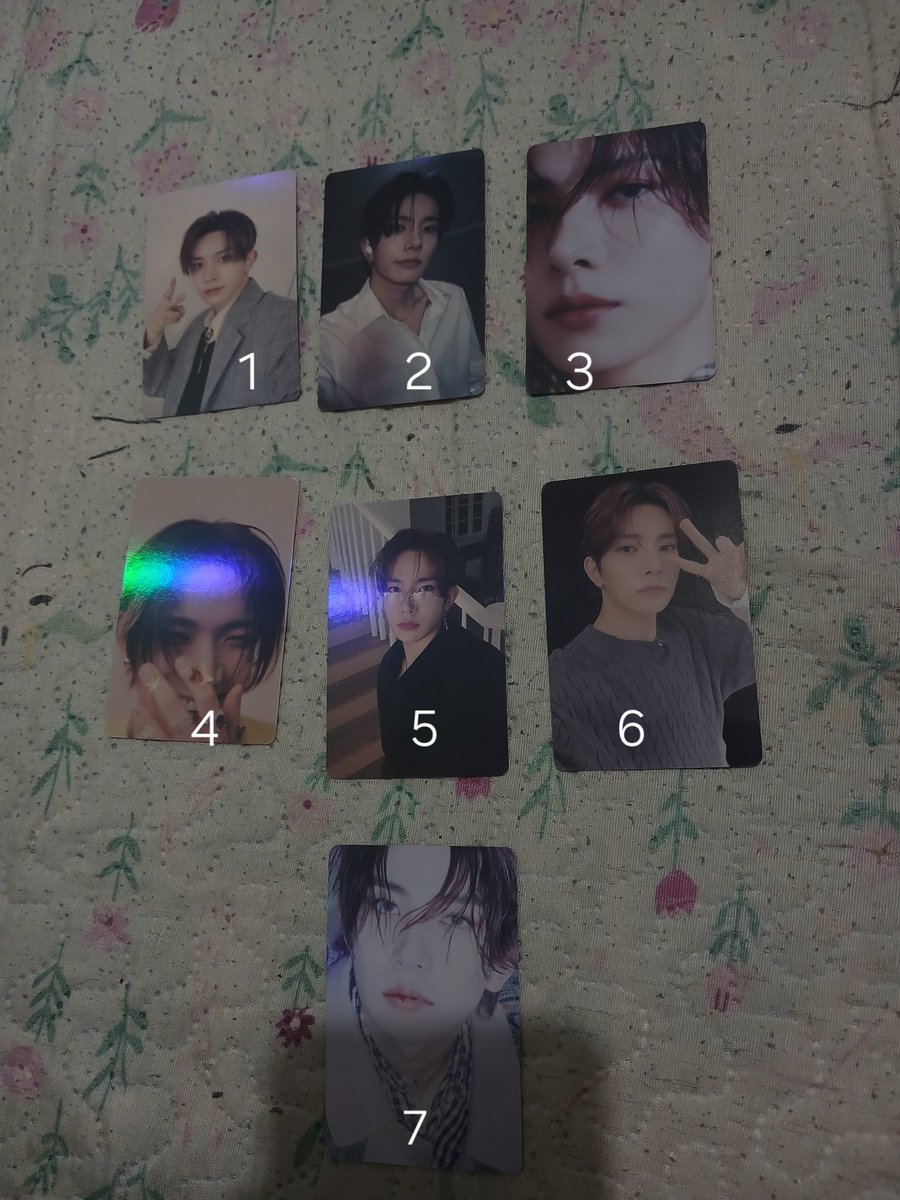 jaikeursinho's tweet photo. qual lomocard do heeseung eu coloco na capinha do meu celular
respondam com as tags!!
HEESEUNG WITH ENHYPEN
#SevEN_ALWAYS
#ENHYPEN_HOME
#ENHYPENIS7
#AlwaysWithYouForever https://t.co/WkgoPJ1k0c
