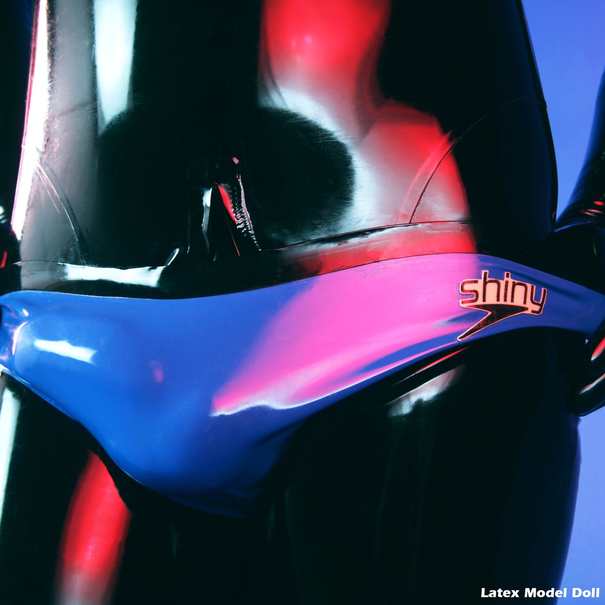 Latex Model Doll tweet media