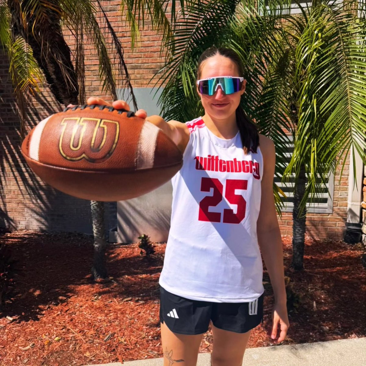 Karley Moore tweet media