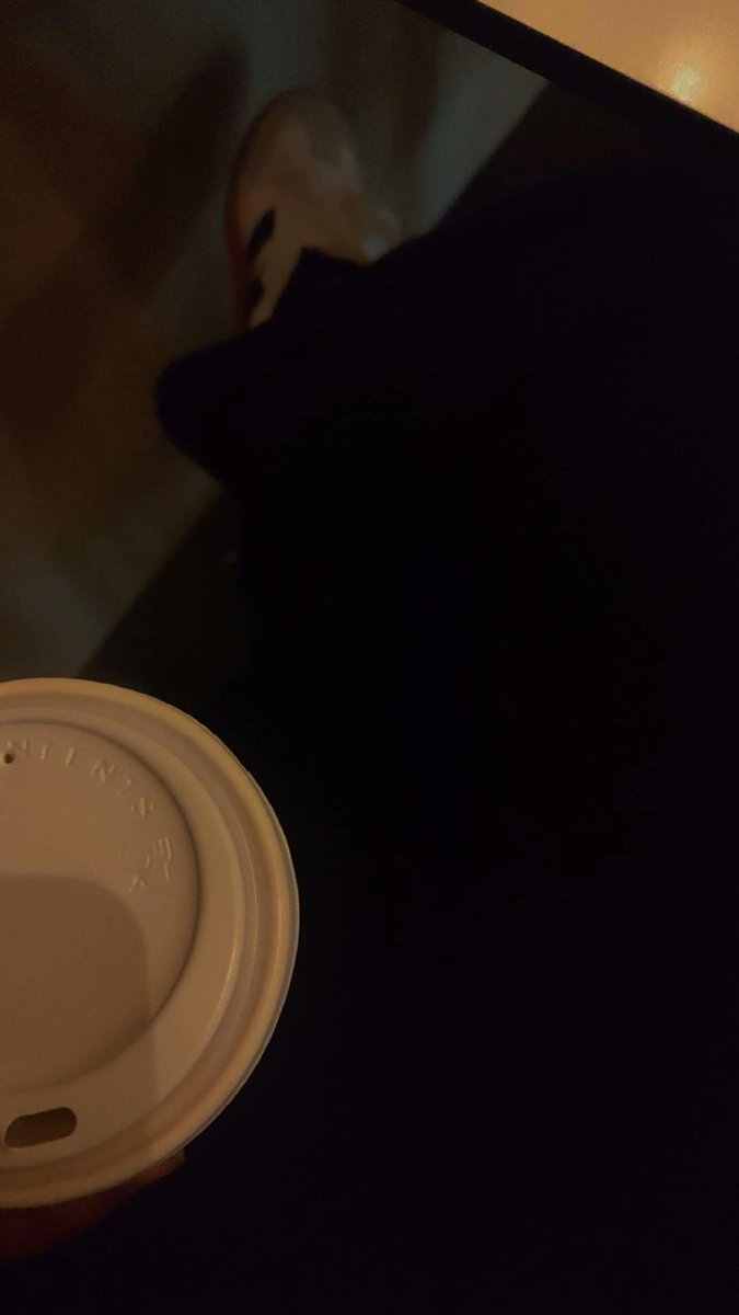 Dıştaki kibir, 
İçteki fakirliğin eseridir. 
#Rumi