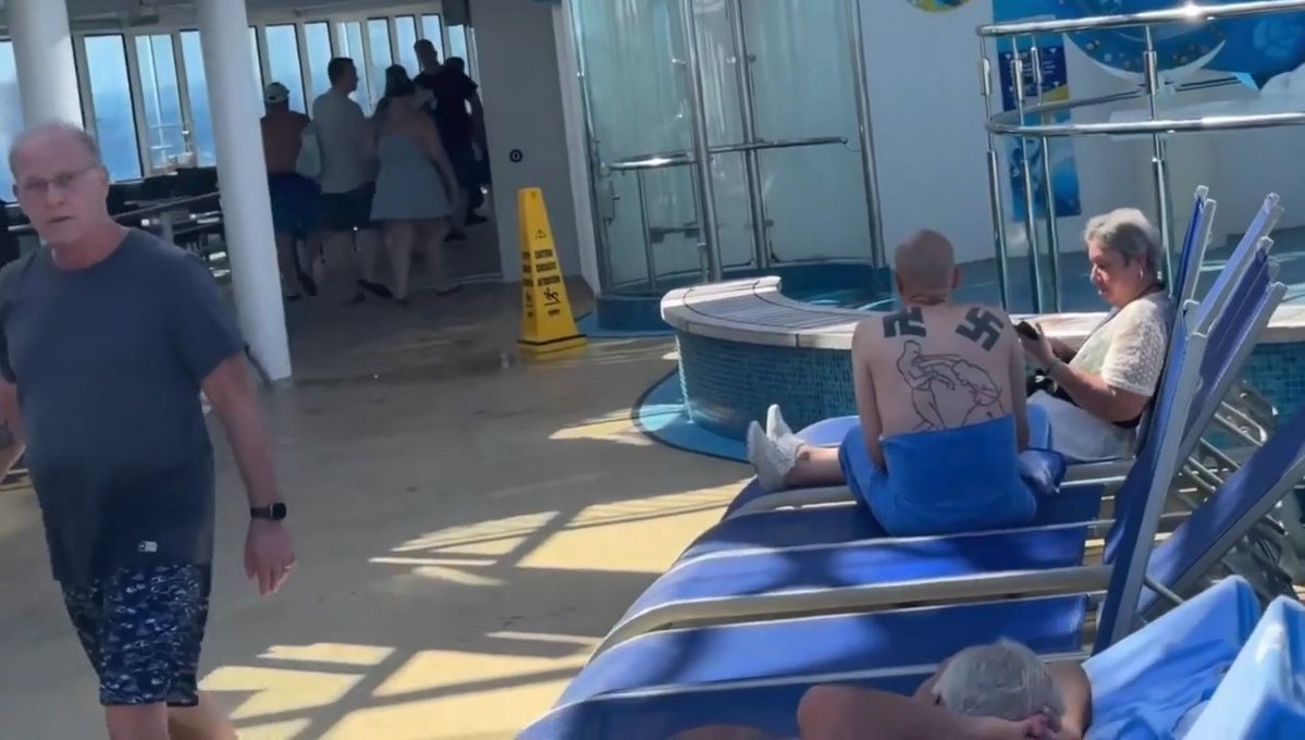 Liam P Cusack tweet media