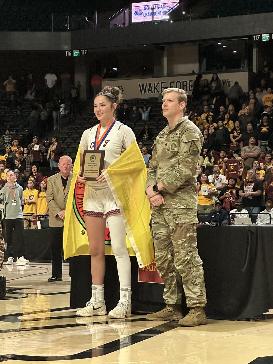 Mindy McCarthy tweet media