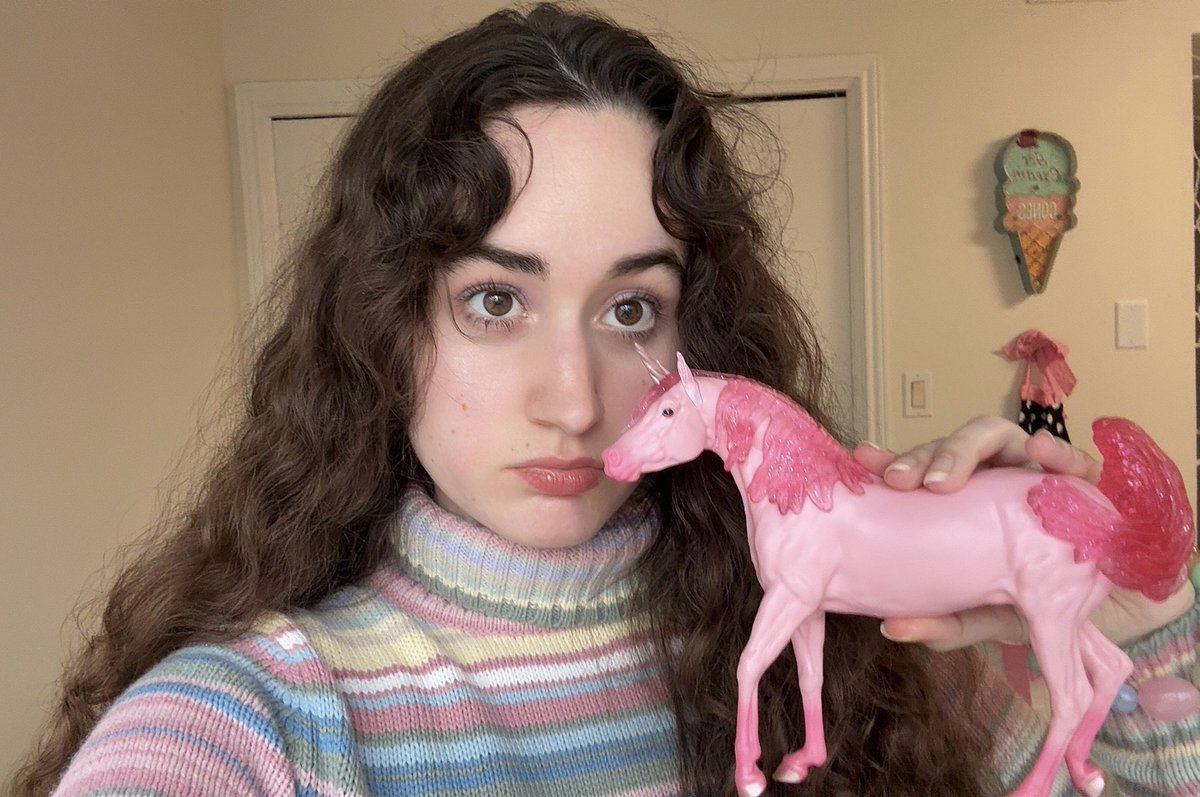 ꒰ა kendall ໒꒱ tweet media