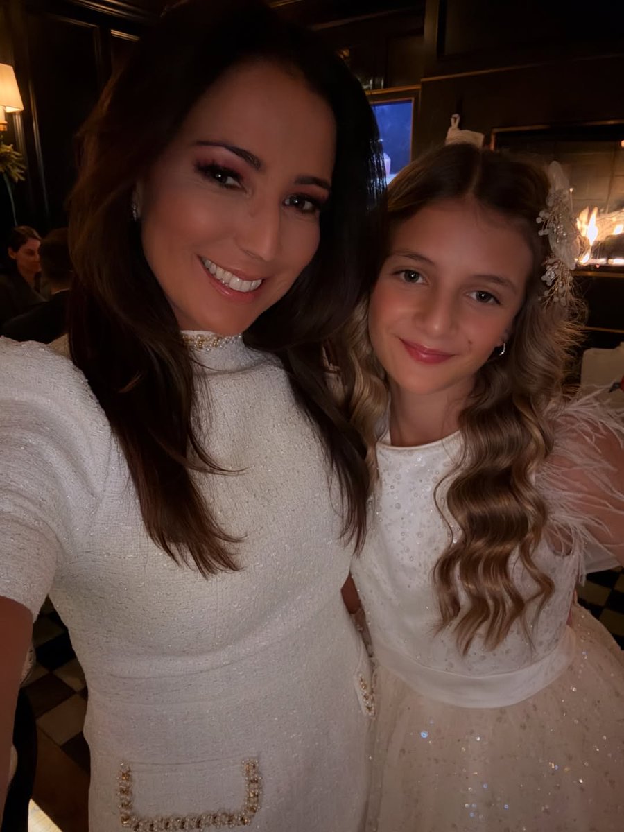 Julie Banderas tweet media