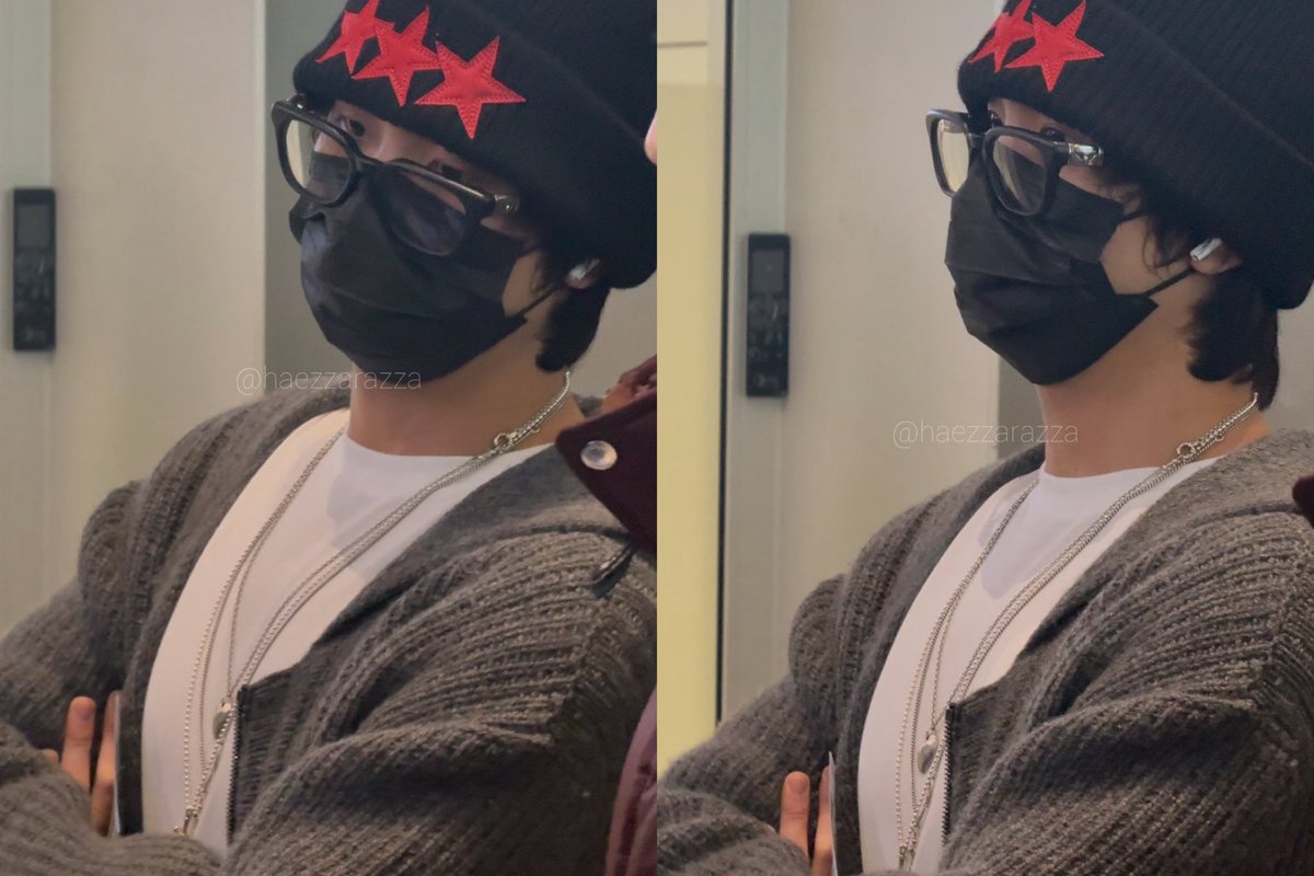 haechan layering with three necklaces!!! woah 😭