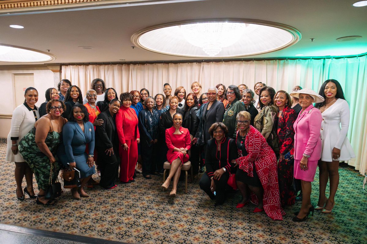 Angela Alsobrooks tweet media