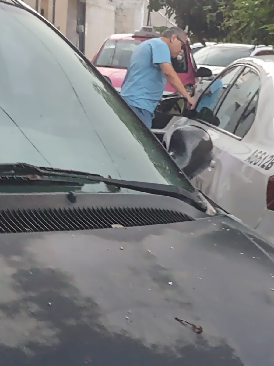 vefrecoy's tweet photo. @ReportandoCDMX1 @BJAlcaldia @UCS_GCDMX @OVIALCDMX @PabloVazC Por qué esto no lo hacen el @Alcaldia_Coy colonia el reloj calle tallo es todos los días y además  bebiendo alcohol https://t.co/bKuD8BSZlL