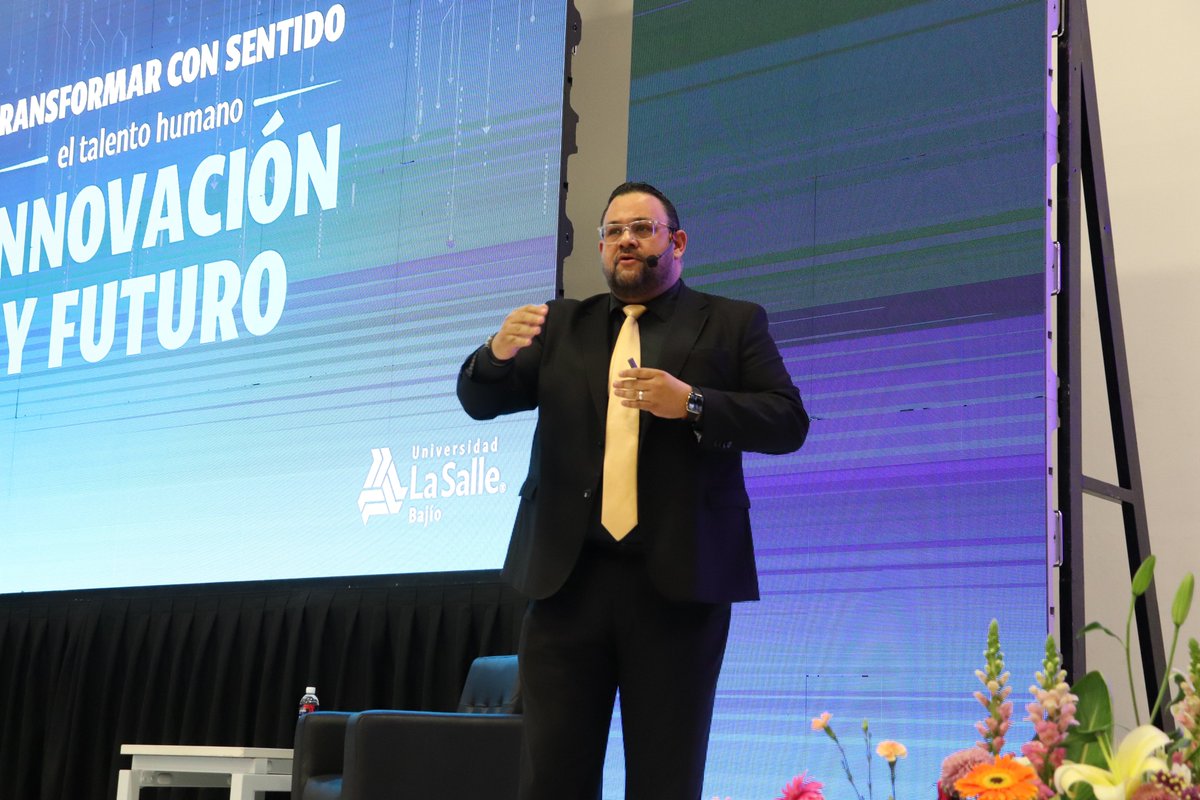 La Salle Bajío tweet media