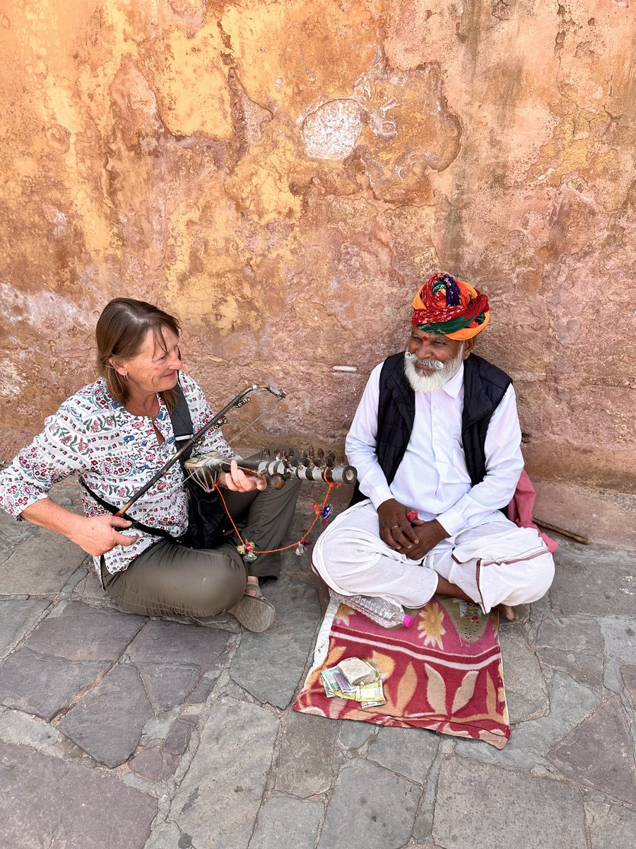 LovinLife tweet media