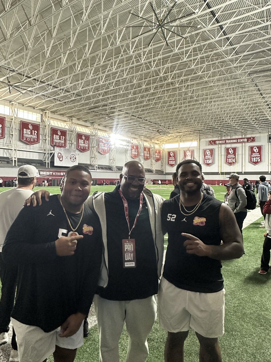 Todd Bates tweet media