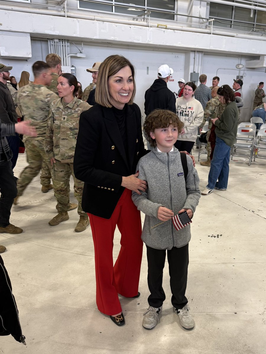 Gov. Kim Reynolds tweet media