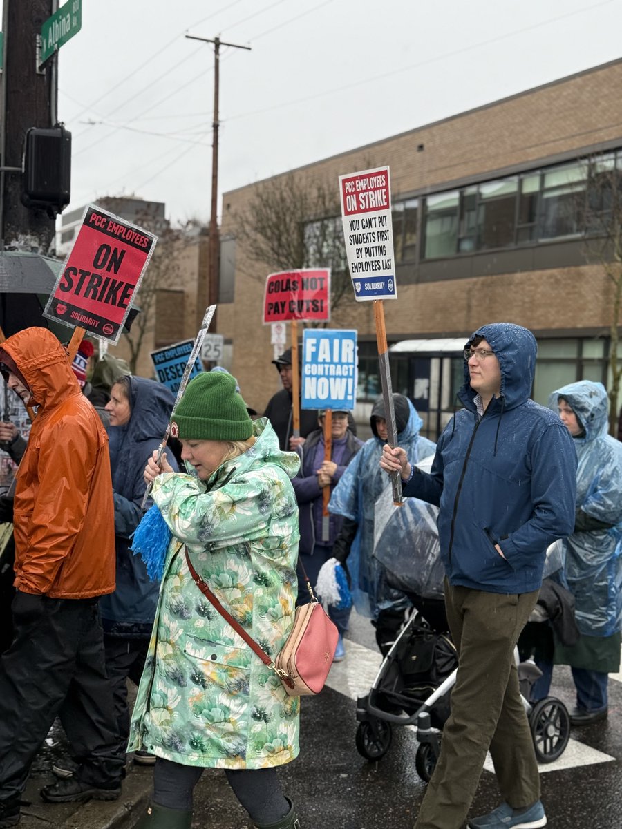 Oregon Democrats tweet media