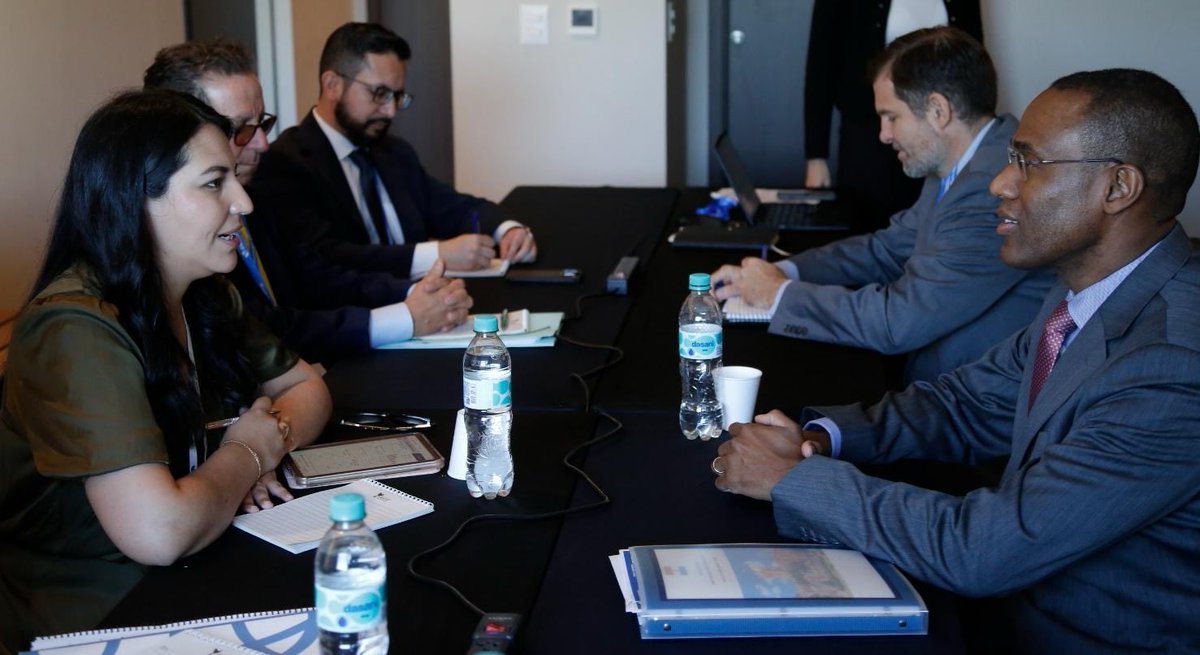 NigelClarkeJa's tweet photo. Met today with Ecuador’s Finance Minister @SarihaMoya and congratulated Ecuador on regaining access to international bond markets. We discussed the strong collaboration between the IMF and Ecuador and how we can further support the country’s reform efforts and economic stability. https://t.co/IdGsRM03za