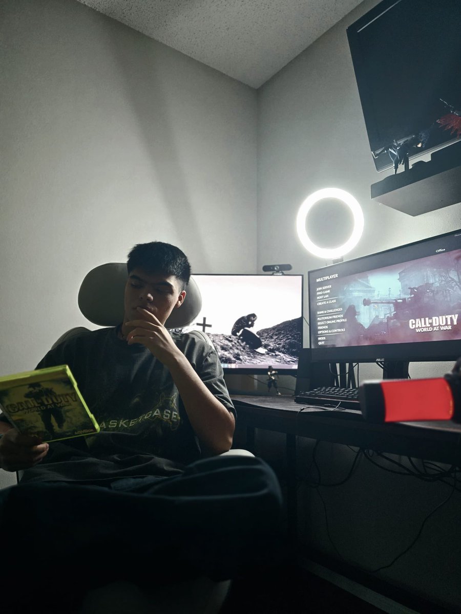 GungaDin tweet media