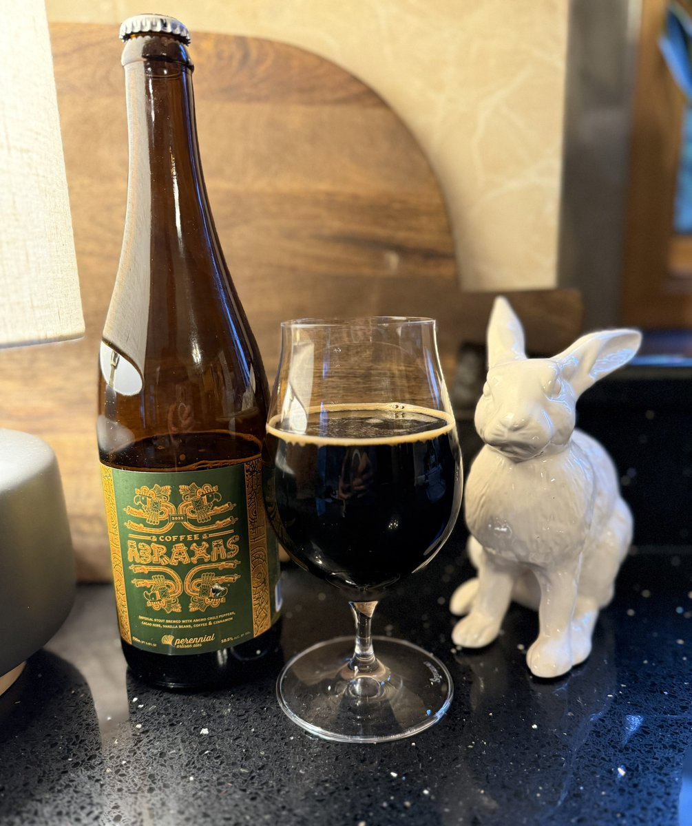 pejacoby's tweet photo. Another new #tavour choice for #stoutThursday
@PerennialBeer 2025 Coffee Abraxas
Big coffee and cinnamon nose, rich and slightly sweet body with coffee, chocolate, cinnamon, and a little chili kick. Not a slap you spicy but a nice pop.
#itsAlwaysStoutSeason #stout https://t.co/7n0LxAhVh9