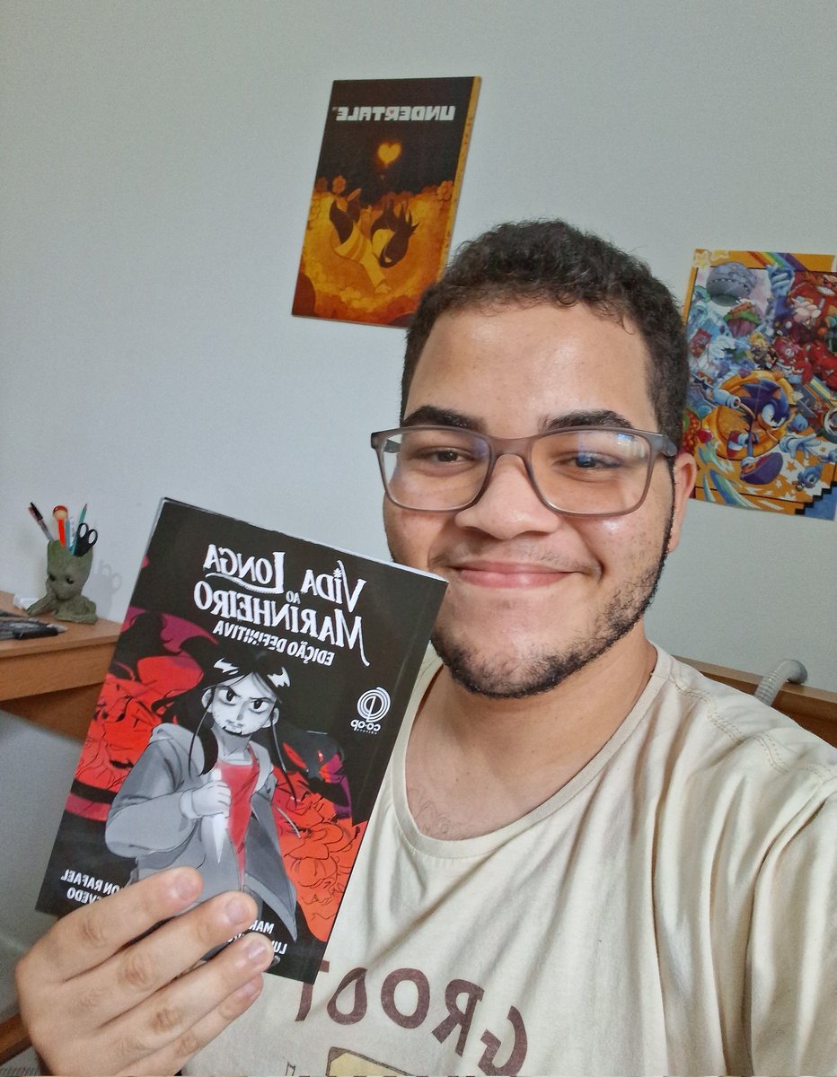 SuaMaePontoCom's tweet photo. @SrWilsonCCA @maifazcomics Meu exemplar chegou hoje, muito feliz de ser parte dessa jornada! #vlam https://t.co/0F017dgU5k