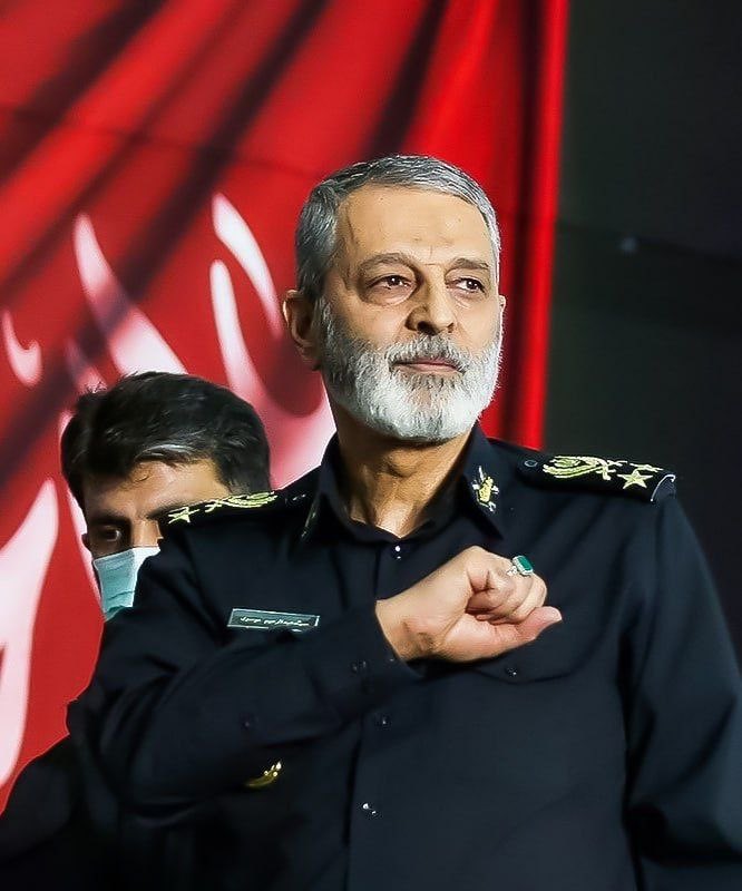 istaism313's tweet photo. اما عزیز من ، من جور دیگری برای تو غمگینم..
#برای_ایران https://t.co/4LvKnGH8o9