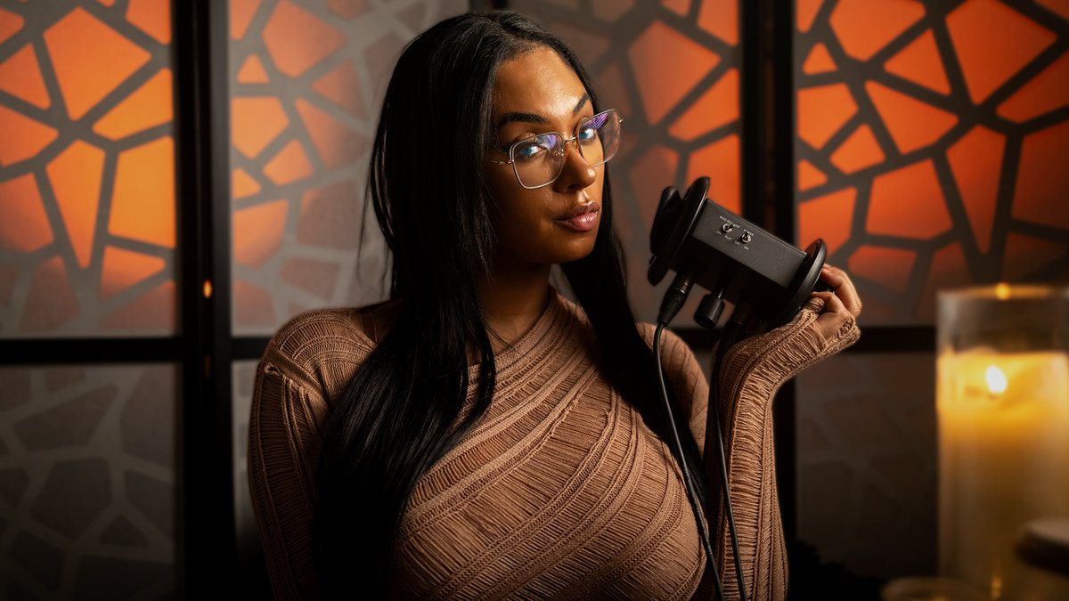 Hazel Aurõra tweet media