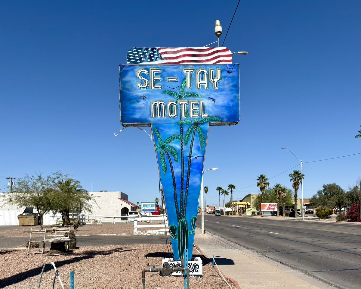 Midwest Modern tweet media