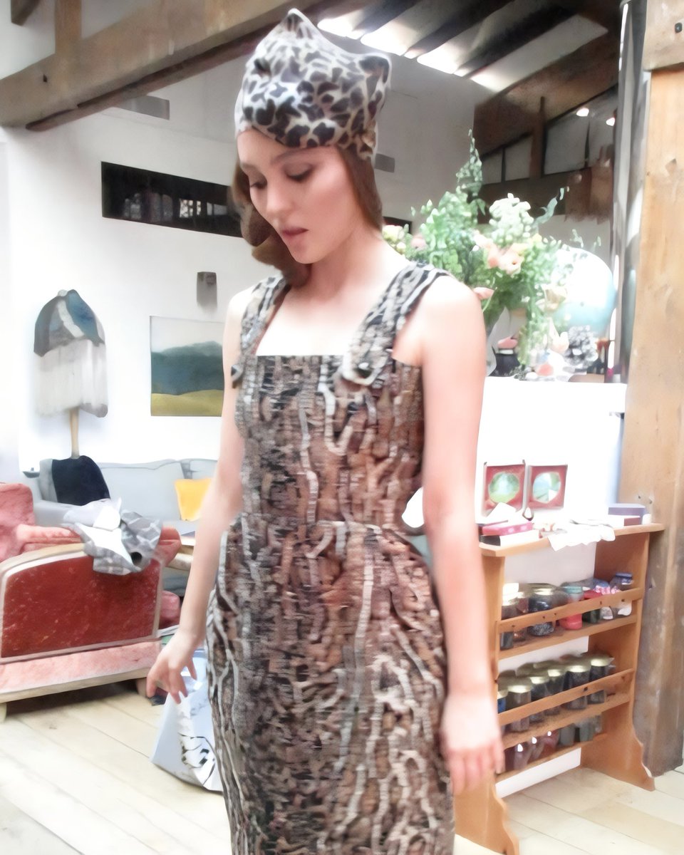 Lily-Rose Depp Updates tweet media