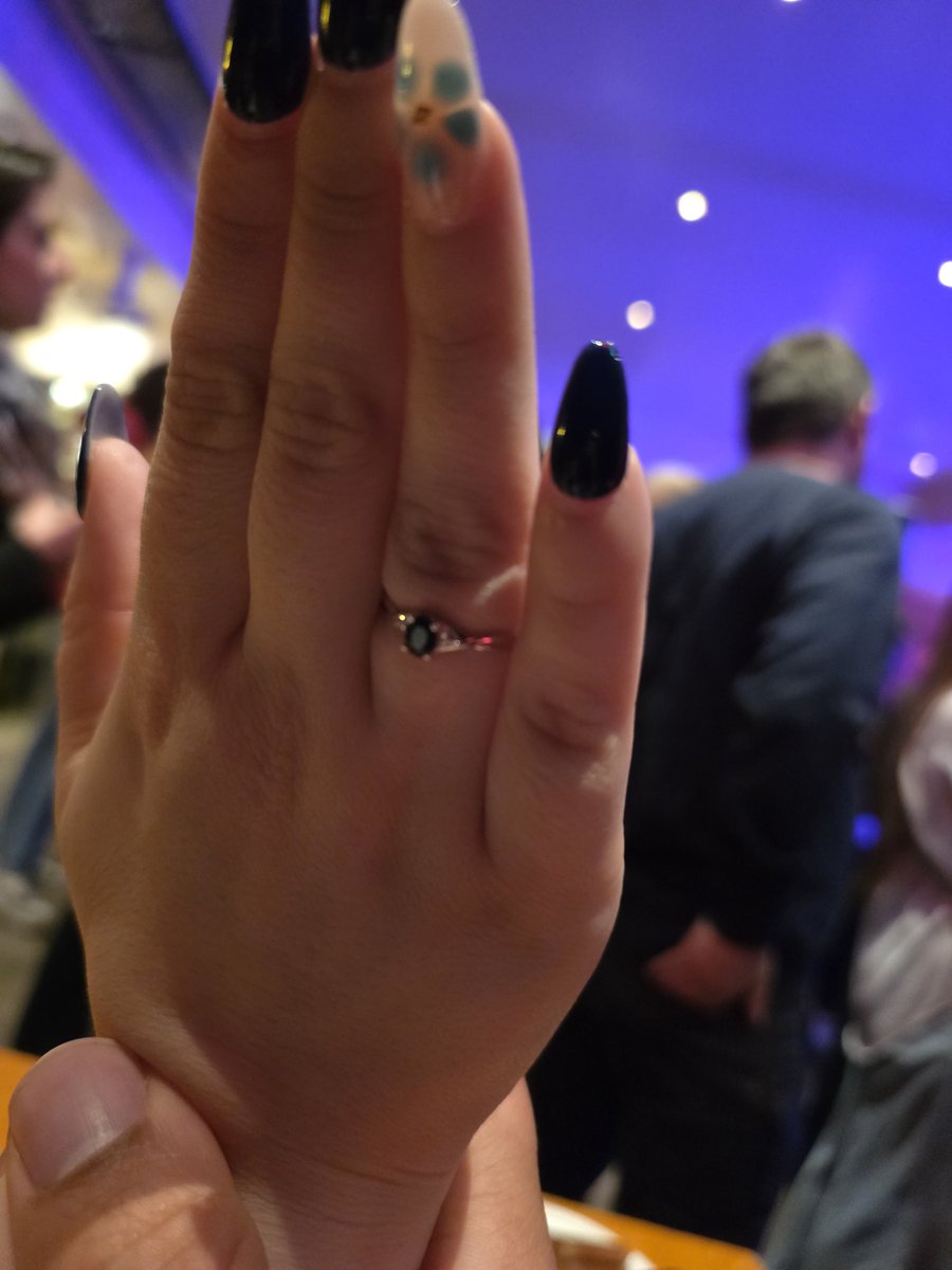 Nastarot tweet media