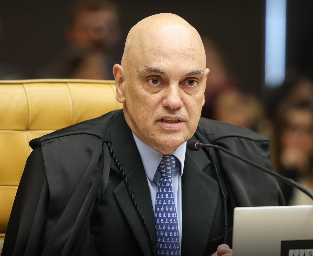 nikolas22_'s tweet photo. 🚨URGENTE: Polícia Federal descobre que Moraes prendeu Bolsonaro por Dinheiro.

Nova fase da investigação aponta que Moraes recebeu ao menos R$30 milhões mensais para condenar e prender Jair Bolsonaro. A PF investiga de onde vieram os valores...
🇧🇷Siga @nikolas22_ https://t.co/14aHOpxIiR
