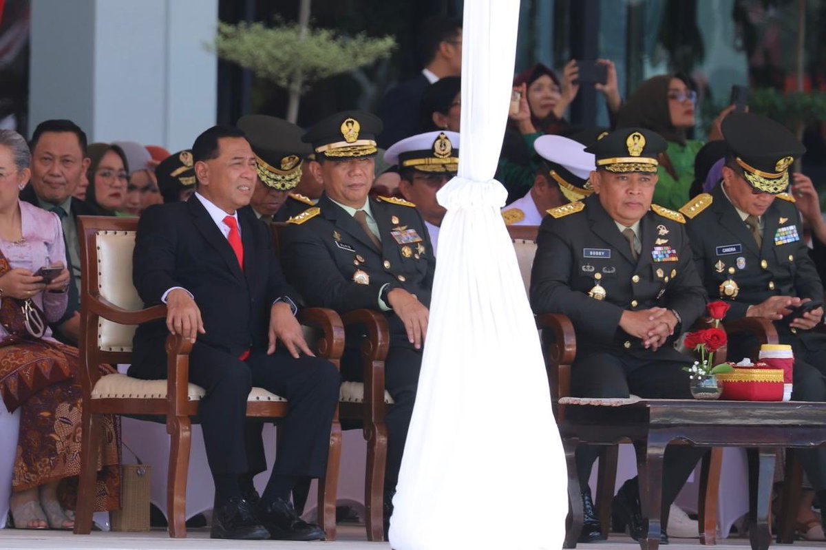 Unhan RI tweet media