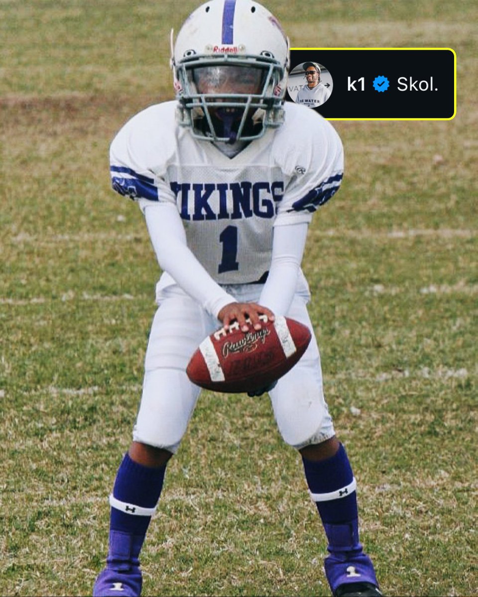NFLonDAZN's tweet image. Full circle moment for Kyler Murray 💜

📸 via @K1 

#NFLonDAZN #Skol