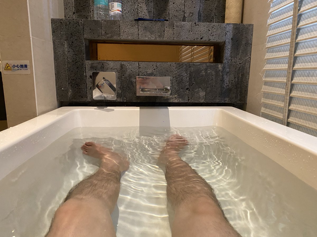 lwl1668's tweet photo. 泡澡🛁 https://t.co/WNXKY5Dwz2