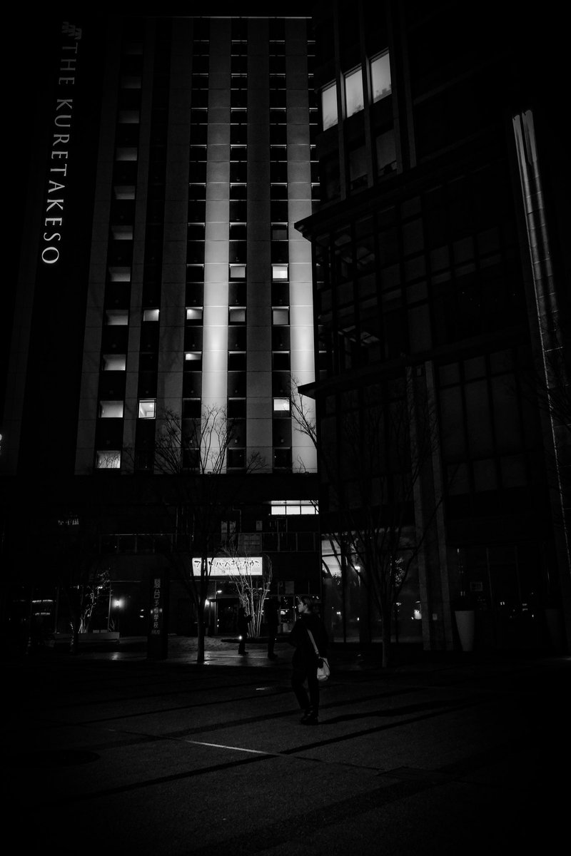 leica_lefty's tweet photo. night walk🚶📷
浜松駅周辺
#photography #blackandwhite #blackandwhitephotography  #snap #photowalks https://t.co/uPfPsK5s8W